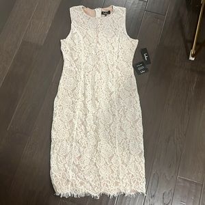 New with tags. Lulus lace dress size XL
